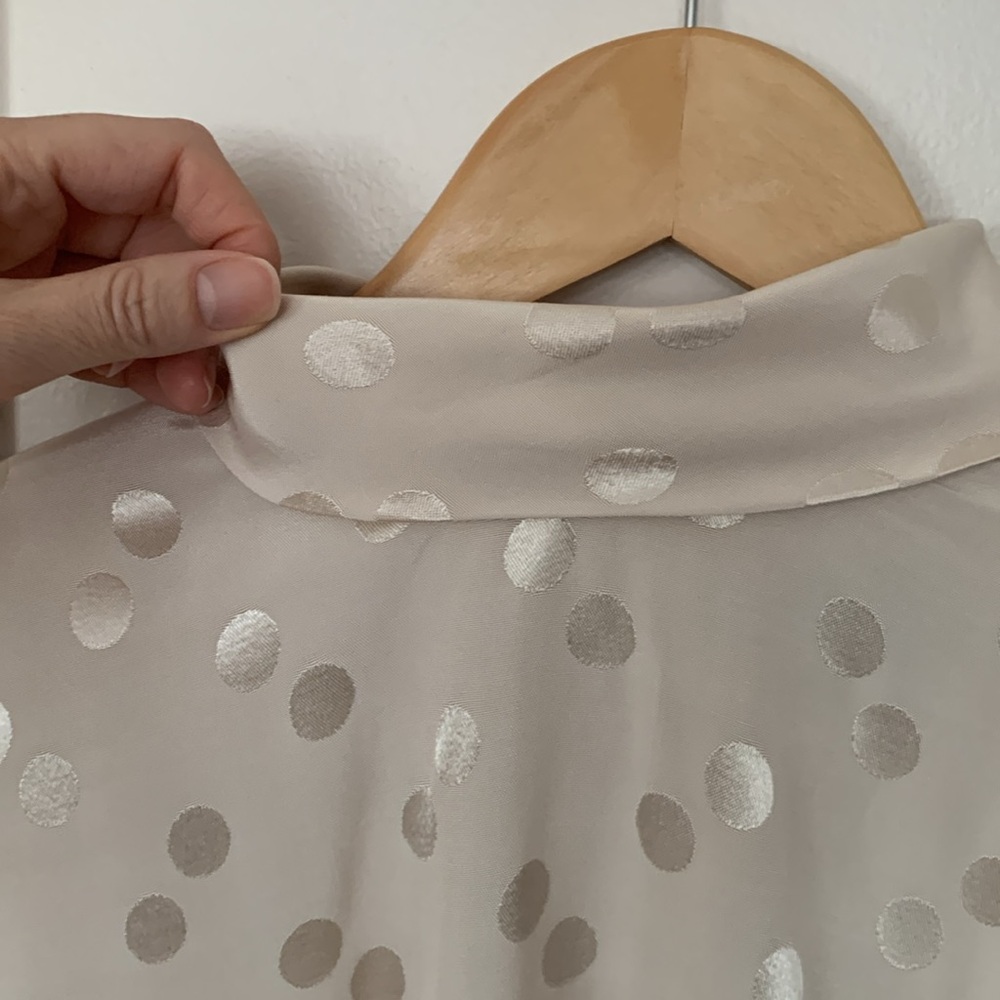 Champagne coloured high neck open back shirt - Picture 5 of 8